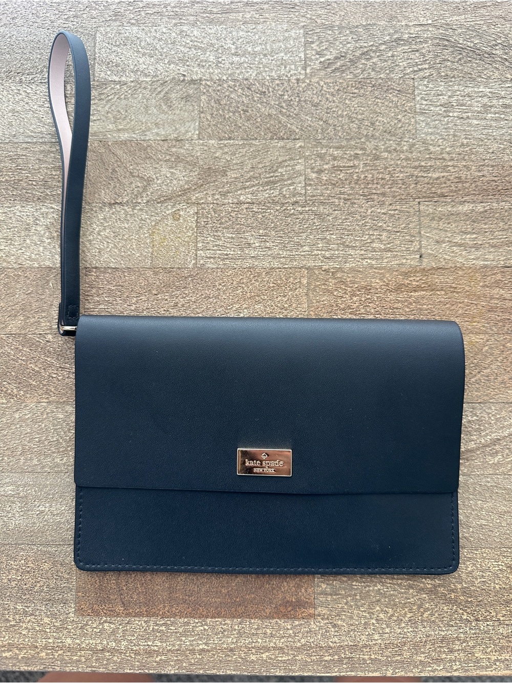 Kate Spade Mollie Putnam Drive Wristlet- Black
